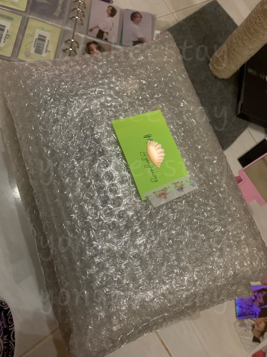 yongheestay's tweet image. #yongheeupdate 

i’m so done🗿 i hate packing with posters🤣 but it’s all good now (see what i did there?) as i said! i’ll post all of this out tomorrow~!! hoping it’ll arrives to you asap and in a good condition❣️❣️❣️❣️ anything i’ll update in my masterlist~! (link on pinned!)