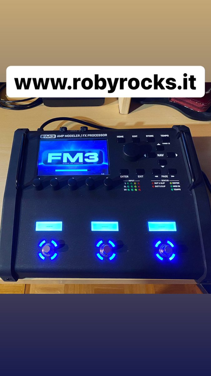 _robyrocks's tweet photo. #robyrocks #fractalaudiosystems #fm3 #fractalfm3 #fractalaudio #axefx #pedalboard #guitar #guitarfx #guitareffects #guitargear #guitarpedalboard #guitarpedals #guitarist #chitarra #chitarrista #chitarraelettrica #multieffects #pedaliera #guitarplayer #ampmodeler #guitarists https://t.co/w6dR2CLgoK