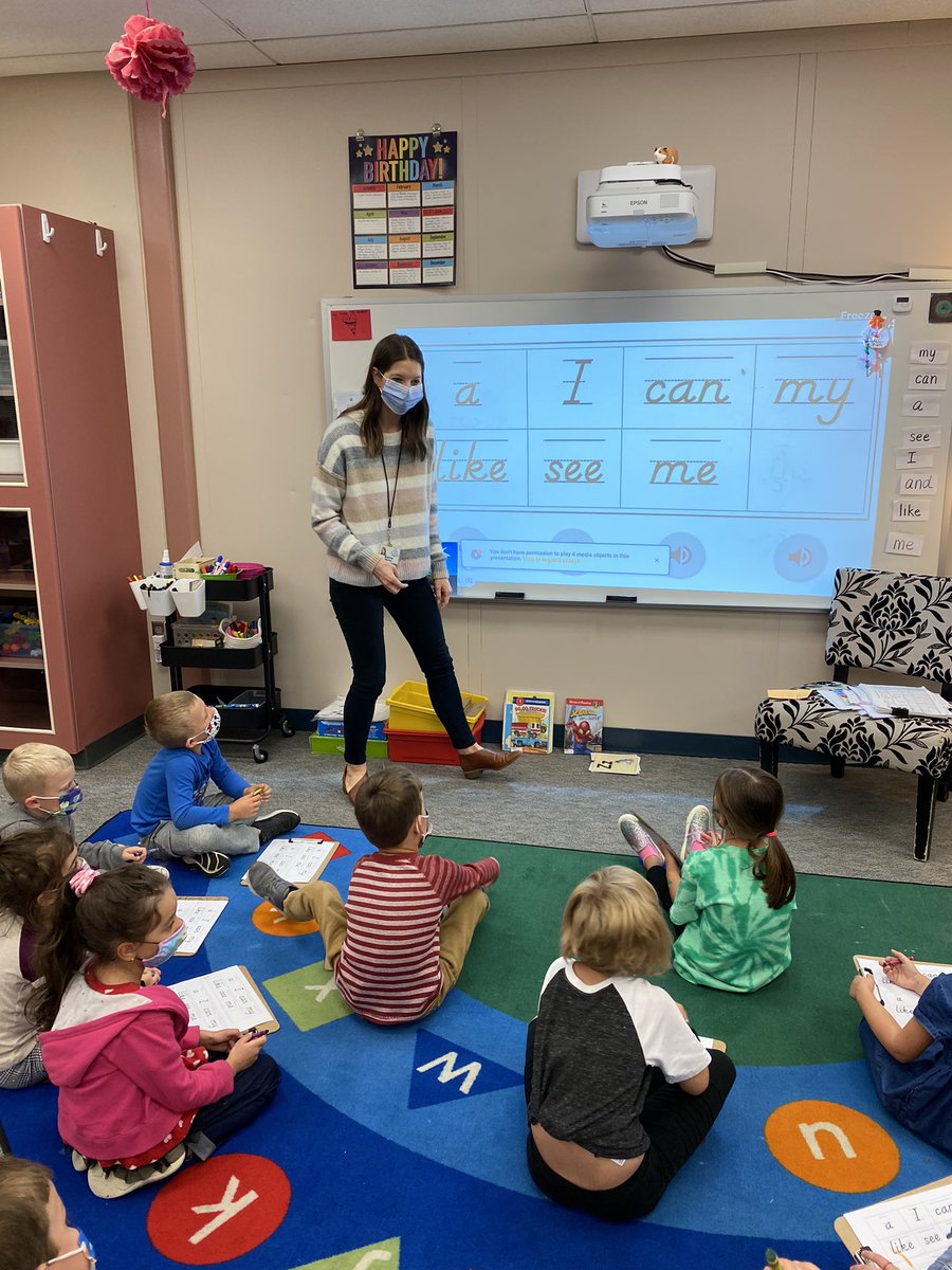 Kellyarmfelt's tweet photo. Learning a new routine for WALE day! Thanks for coaching us up Halie Miller! #speakingandlistening #sightwords https://t.co/kgNqRlDTX2