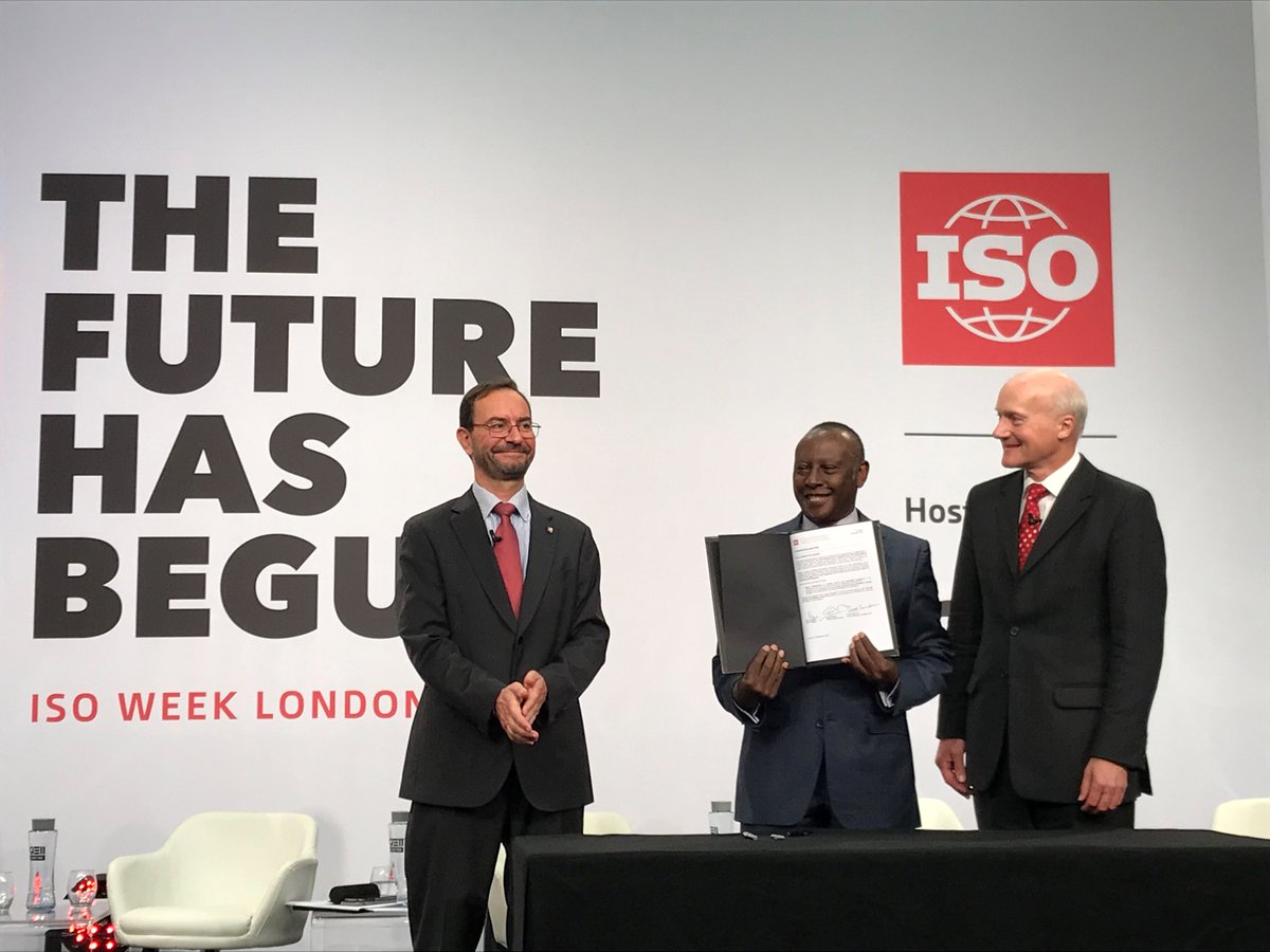 dmb_bsi's tweet photo. The #LondonDeclaration, led by @BSI_UK and approved by @isostandards will enable a real acceleration in transition to net zero. 
Declaration commits signatories to embed key climate considerations into every new standard, and all existing standards as they are revised. https://t.co/W0WGiYy019