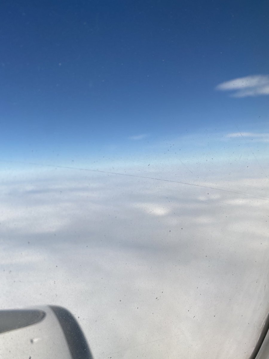 NigelAJ7's tweet photo. Descending into Edinburgh Game Day minus 1. Thanks to all the Scarlets boys for ripping in big time during prep. Here we go!!!! https://t.co/hlNoojHHfU