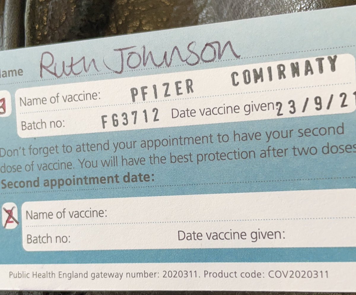 ruth_physio's tweet photo. I got boosted yesterday!! Efficient process at Glenfield @Leic_hospital after having blood tests for #directstudy @LeicResearch #Covid_19 #vaccinated #vaccination #nhs https://t.co/amBrGedcz8