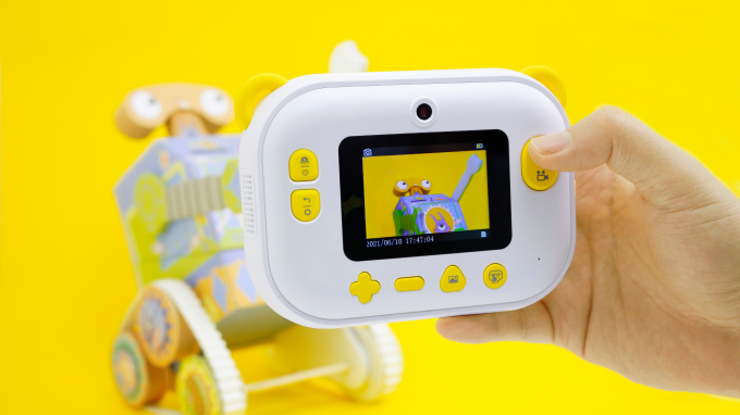 Record, Snap, Print &amp; Label anything for work, study, leisure, and even during travel or at home for kids and everyone in your family!💛

Introducing... myFirst Insta Wi💛

Support this project here: bit.ly/3zxOHnu

#kickstarter #crowdfindly
