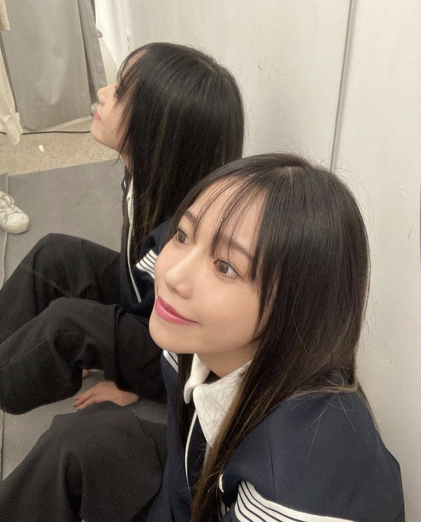 210924 zo__glasss IG UPDATE

"cute nails🖤"

#joyuri #조유리