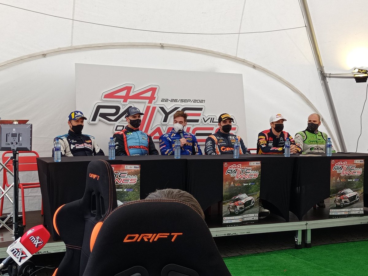 franperezperez's tweet photo. Estudio de Radio y rueda de prensa en @RallyeLlanes by #Gestcant
A partir de las 17h @AlfonsoPalenci4 y todo el equipo de #TopMotor en Top Radio y APP @cadenamix
@JASuarezOficial @JanSolans @ivanaresoficial @TerraTraining_ https://t.co/Fq3G6cfGkG