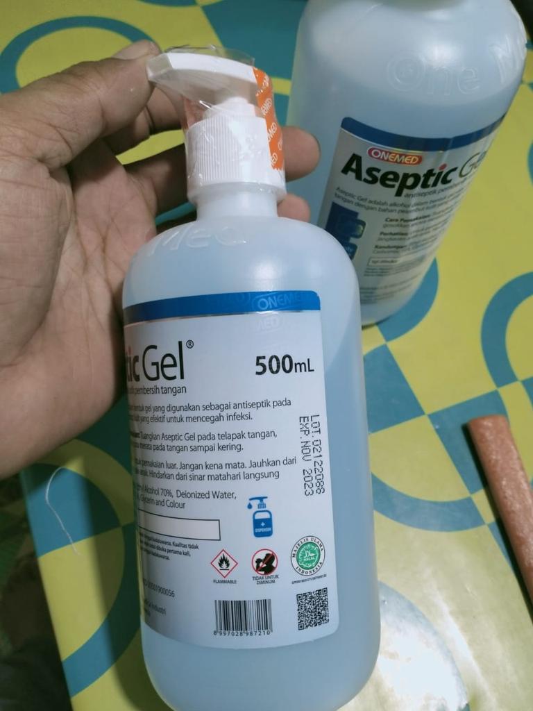 if_iffa's tweet photo. Bantu Teman Jual Alat² Media https://t.co/8bVFA8hPf0