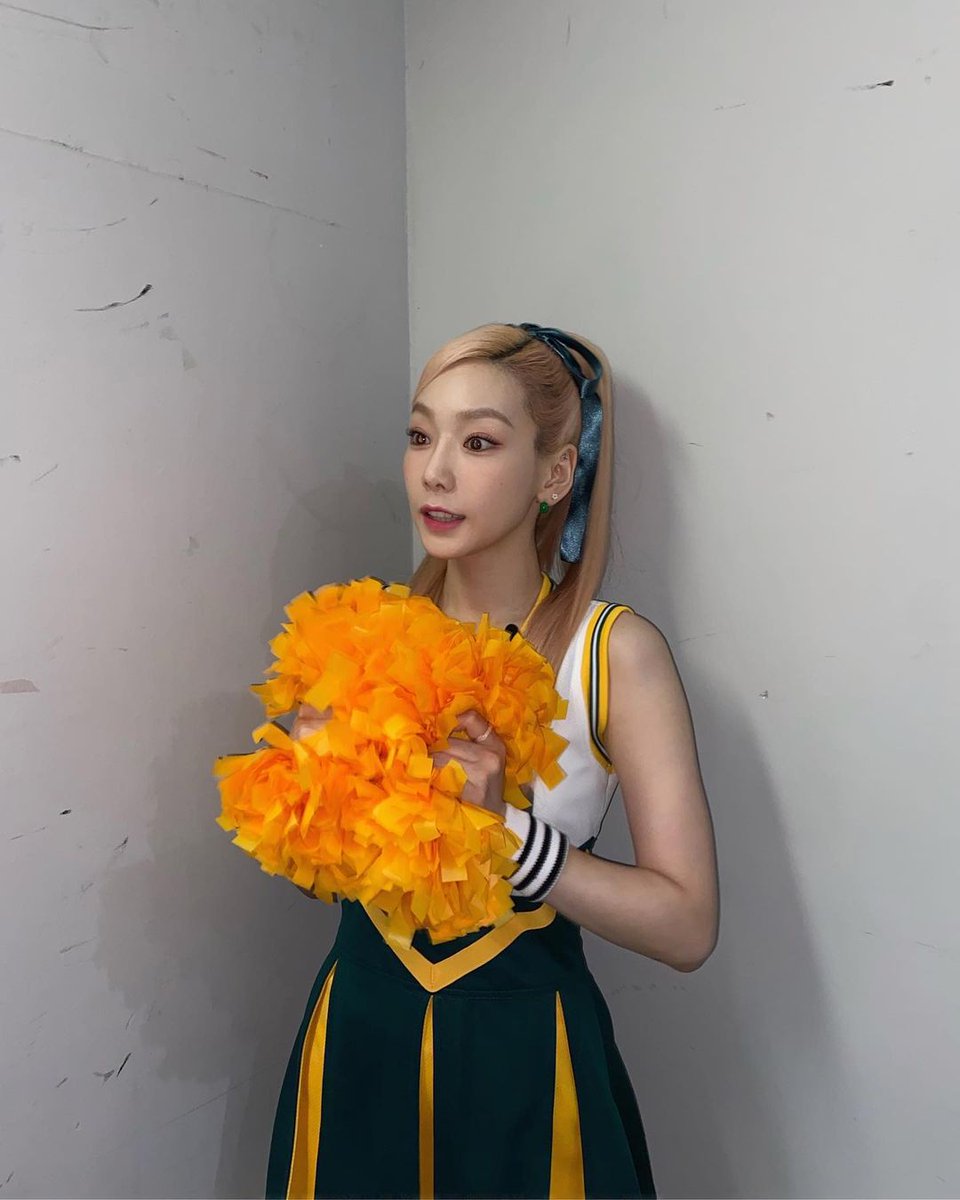 taehyeoon's tweet photo. ♡ taeyeon_ss ig updates ! becoming cheerleader on oh era, what do you think? 😉 https://t.co/MS2CZG83WQ