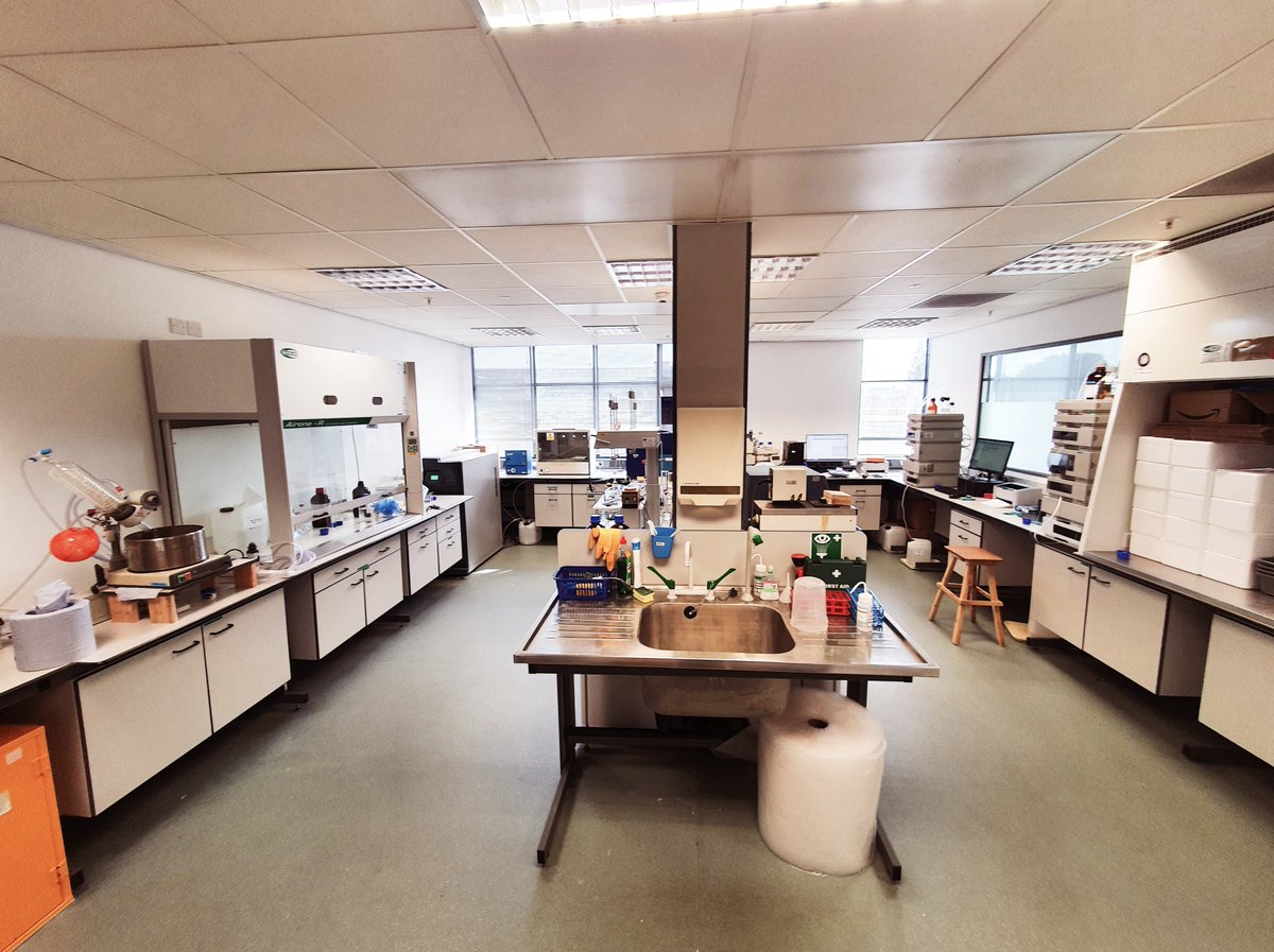 agilitylifesci's tweet photo. Look how far weโve come in just a year! Our Formulation Facility in Nottingham has grown in size and in team members, and we canโt wait to see where it goes from here!
#FastFutureproofFormulations #DreamTeam @WeArePioneerGrp https://t.co/aaXn2povet