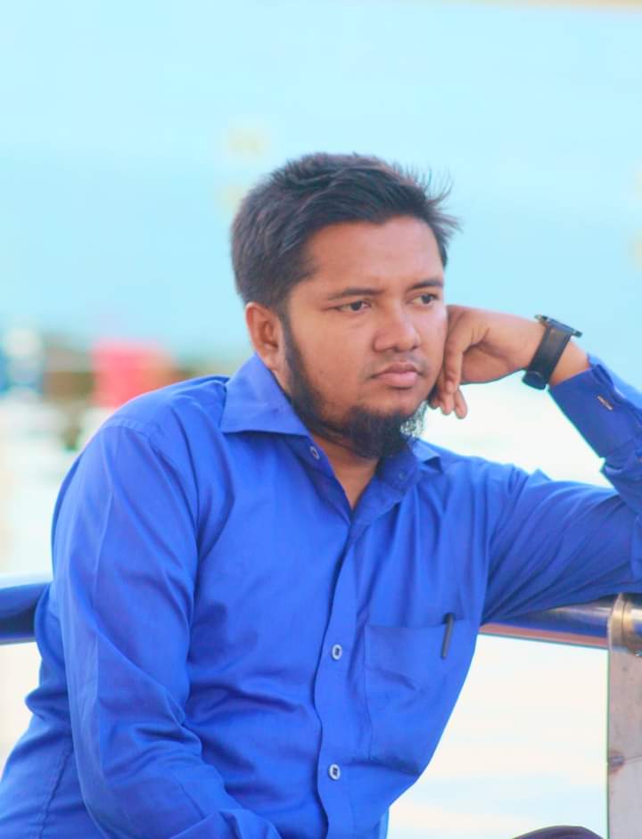 suboraj5's tweet photo. যে নিজেকে পানিতে ভেজায়,
 সে কাপড় বদলায়।
যে ঘামে ভেজায়,
সে ভাগ্য বদলায়।
যে রক্তে ভেজায়,
সে ইতিহাস বদলায়।
 -ইবনুল আরাবী। https://t.co/k05v3yEYOB