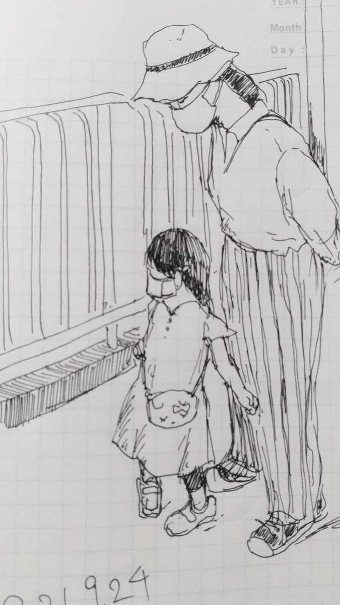 娘とお絵描きしてると大概こっちが描き終わる前に娘が飽きてしまって違う遊びに移行するので描き途中で強制終了😅 