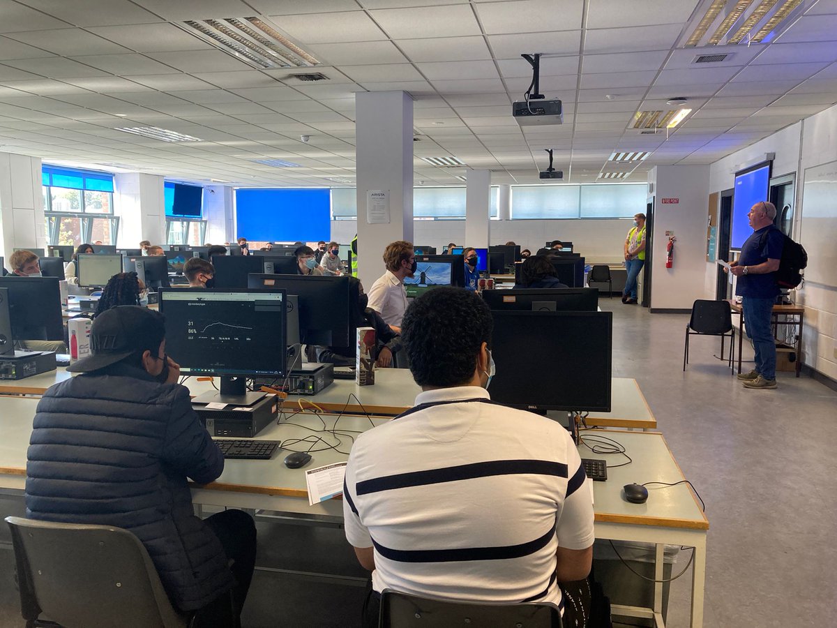 DCUEngineering's tweet image. We were delighted to welcome our new and returning students to the Faculty of Engineering & Computing this week🥳
We hope you enjoyed the week as much as we did and you got a chance to explore our beautiful campus & enjoyed your first week of lectures💻📚
#WeAreDCU #DCUComputing