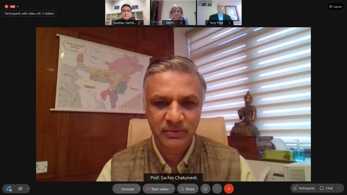 FIDC_NewDelhi's tweet photo. @Sachin_Chat #DG_RIS welcomes the participants and reflects on the issue of #TrustDeficits in addressing challenges for #Developing Countries in view of the #COVID19 pandemic and the role of multilateral org. like #IMF in helping them
@NeST_SSC @RIS_NewDelhi #PanelDiscussion https://t.co/IcvgfvFcAJ