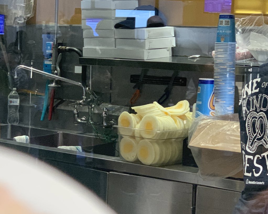 kjayers's tweet photo. The eggs in question https://t.co/rsgdAaTQJo