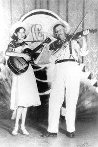 Sept 24th, 1929: Fiddlin John and Moonshine Kate record the OKeh Medicine Show with Emmett Miller, Frank Hutchison, Narmour and Smith and others in New York, NY.  #radiobristol #oldtimemusic #78rpm #rootsmusic #countrymusichistory #fiddlinjohn #moonshinekate #medicineshow