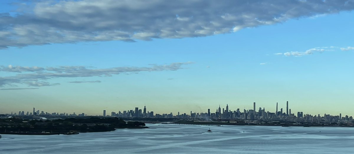 BenStiller's tweet photo. NY skyline right now looking beautiful and sort of unrecognizable. #fall #ILoveNY #3rdtry https://t.co/RfkgCmWLvd