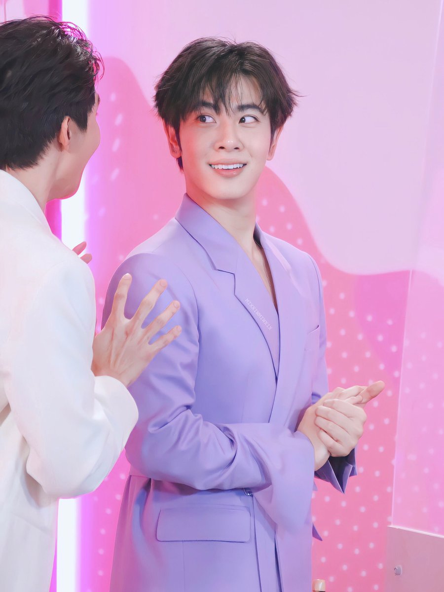 mixxiwmiwxix's tweet photo. ใครเลิ่กลั่ก ไม่มี๊
#เอิร์ทมิกซ์ #Mixxiw #EarthPirapat
#ILYLifeMissionWithEarthMix https://t.co/MCRPWD69qt
