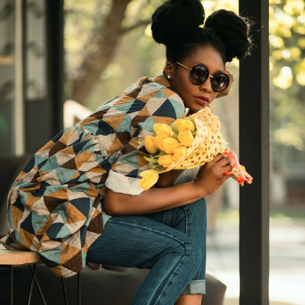 kareebaco's tweet photo. Weekend is around the corner.
#weekendmood  #fridaymood #readytowear #fashionstyle  #kareeba #african https://t.co/eZQBywAdxt