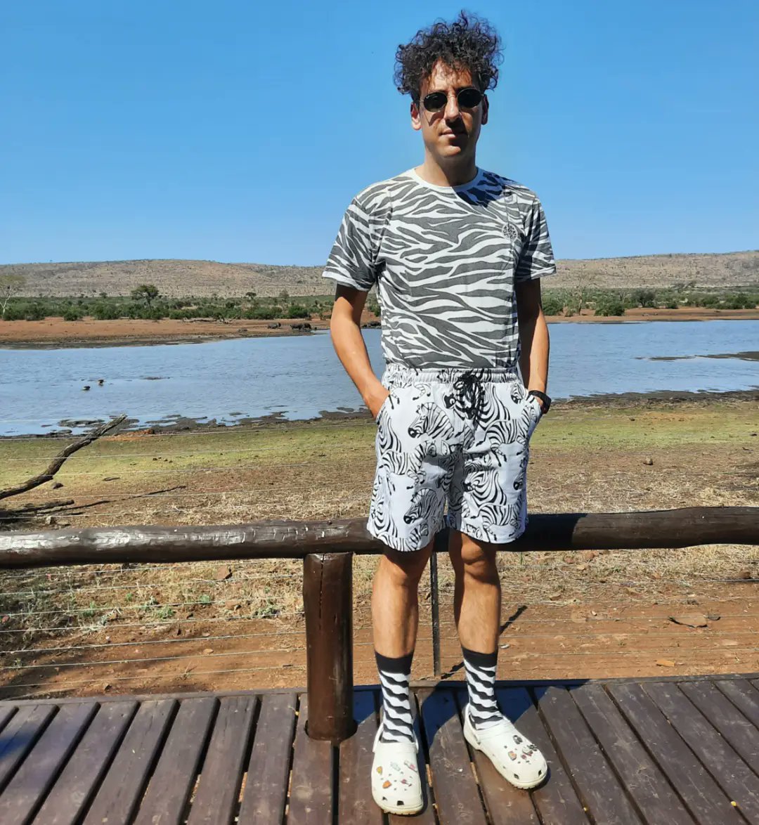 schalkiebez's tweet image. A few zebras and 2 crocs... and we haven't even gone on a game drive yet!

I won't have any kind of signal for the next day or two, but if you do, treat yourself and watch my interview with @Moonsanelly on @BET at 9:30pm tonight! 

@scottishleader
#MadnessMethod