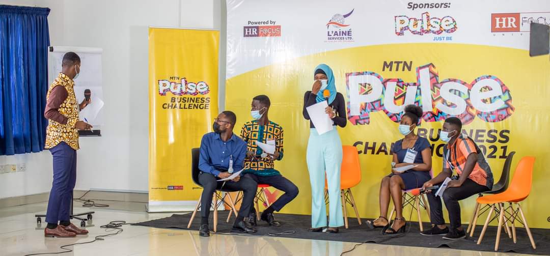 HRFocusU's tweet photo. Yesterday, the top 30 business challenge finalists were put to the test, and only 20 of these participants will continue to the next phase of the challenge. 
In this phase of the competition, our finalists were sorted into 5 groups. https://t.co/t5593s1nwj