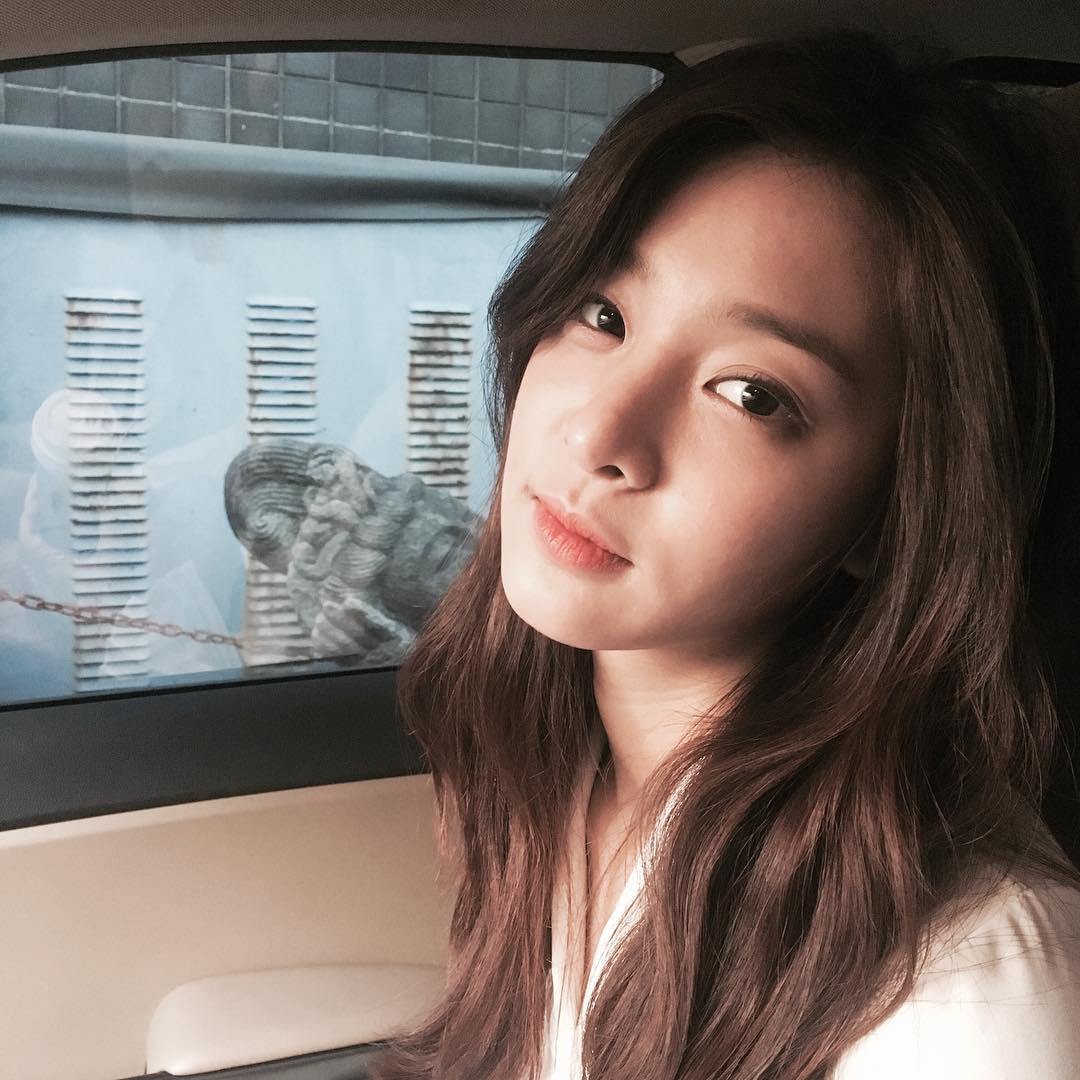 RunnersKaskus's tweet photo. #TwitRandom

Seol In Ah ternyata lucu, imut, manis, menggoda gimana gitu setelah ane perhatiin. 
😍😍😍 https://t.co/OlUaAb2IhJ