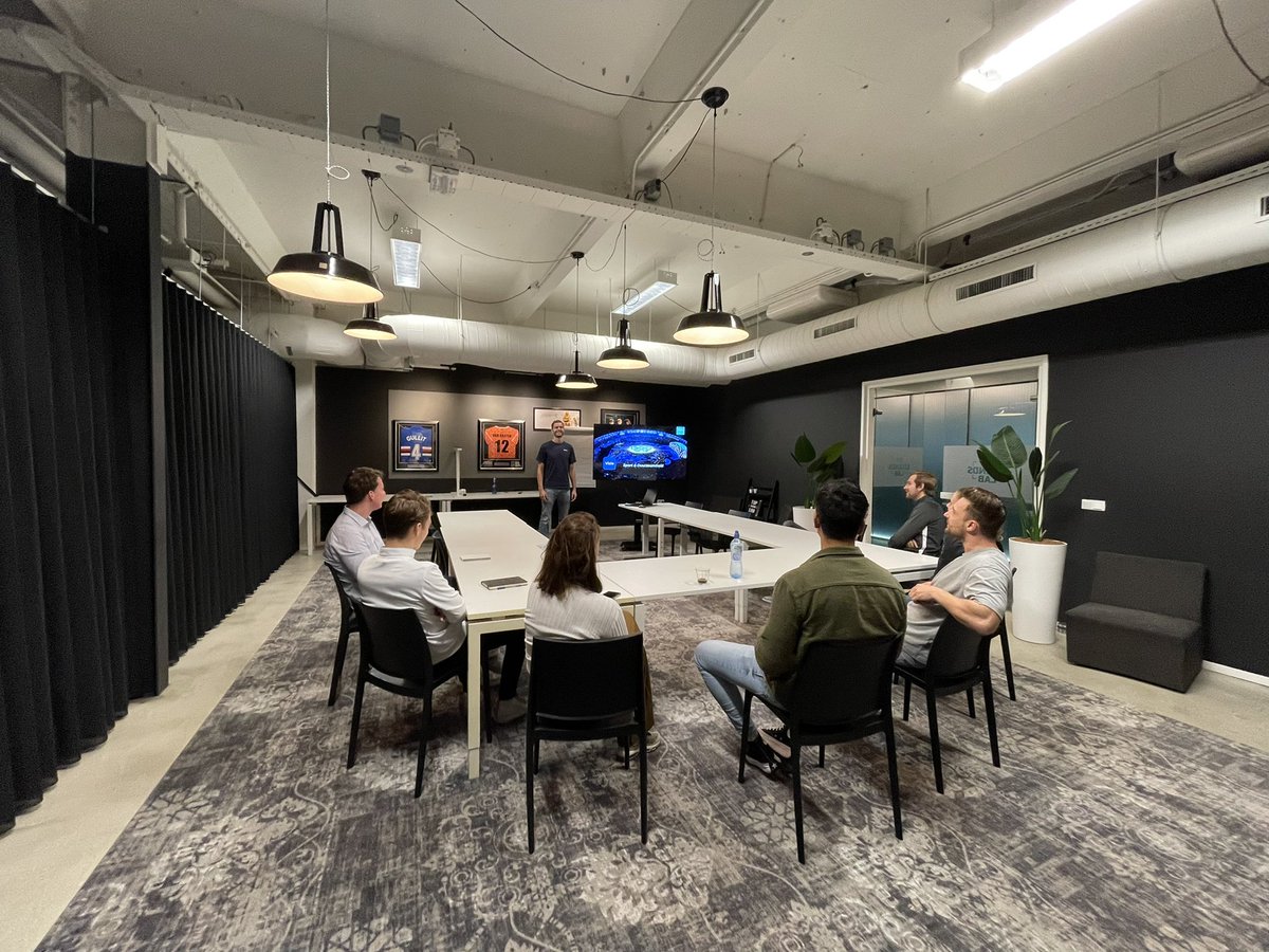 Eye-opening presentatie van Phil Roothans (<a href="/More2Win/">More2Win</a>) over sport en duurzaamheid. ‘Sport een kleine speler met een invloedrijke stem’! #NSW2021 <a href="/nocnsf/">NOC*NSF</a> #duurzaam #sportenduurzaamheid