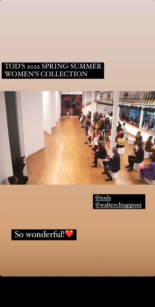 KangJeong1's tweet photo. INSTAGRAM STORY

"Tod's ²⁰²² spring-summer women's collection"
"@.tods @.walterchiapponi"
"So wonderful!♥️"

https://t.co/MKKCIGRsFo (1)

#JOY #RedVelvet @._imyour_joy @RVsmtown https://t.co/AiM5EOlAtt