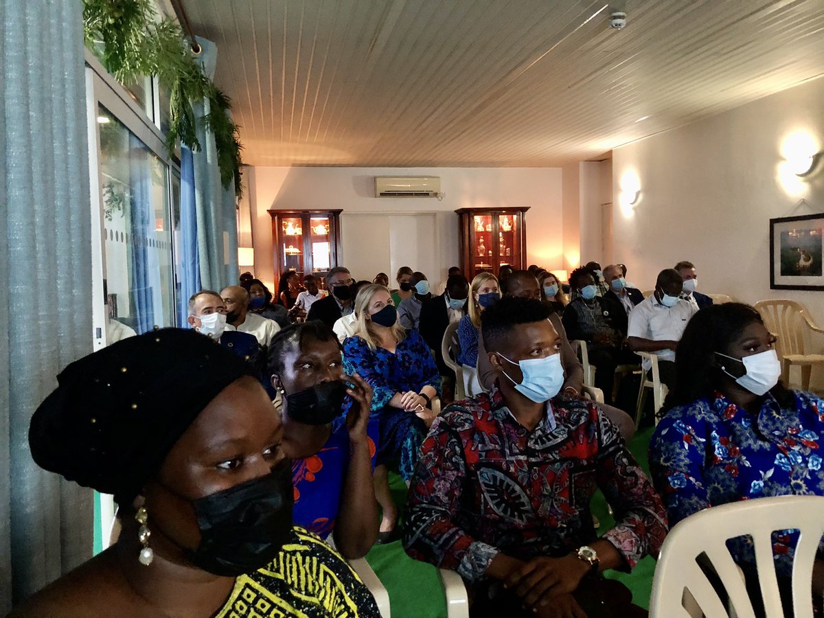 Accelerating actions locally towards climate change and resilience, <a href="/slbritish/">@slBritish</a> <a href="/UKinSierraLeone/">UK in Sierra Leone 🇬🇧🇸🇱</a> <a href="/LisaJChesney/">Lisa Chesney</a> <a href="/KellyFergusonBC/">Kelly Ferguson</a> Supported and hosted the screening of five short films made by the Freetown Filmlab Climate Change edition participants. #COP26