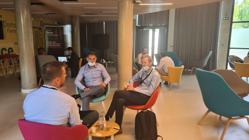 FrenchTechMed's tweet photo. Les rendez-vous business s’enchaînent entre #scaleup, grands groupes et ETI à la @Cite_eco. #FTMed https://t.co/UQlToqJhw0