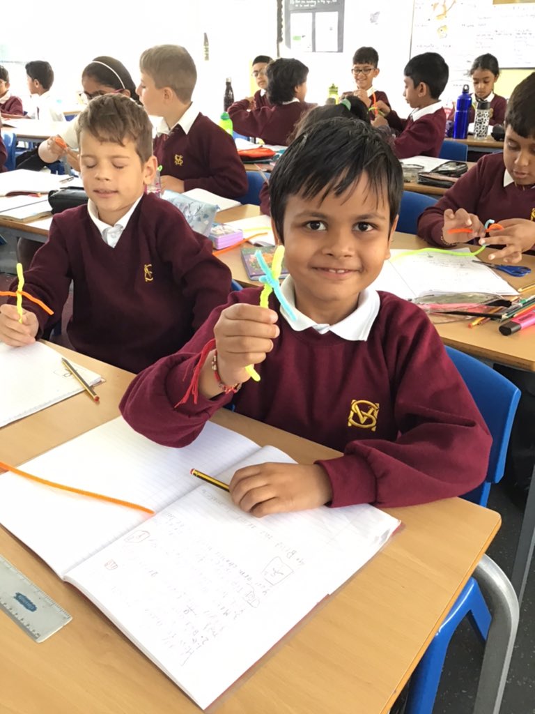 MountStewartSch's tweet photo. Today we have been creating pipe cleaner dolls and writing instructions about how to make it! It was so much fun! #tmssyear3 #tmsswriting https://t.co/zTNDBxE0mV