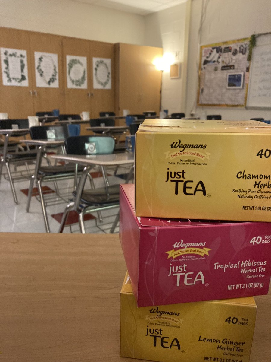 MissHicks_'s tweet photo. Nutrition and Wellness learning about stress management and wellness with some herbal tea ☺️🫖 #wellness #cozyteatime @CTE4pwcs @Gar_Field_HS https://t.co/OgnGGWL5Jm