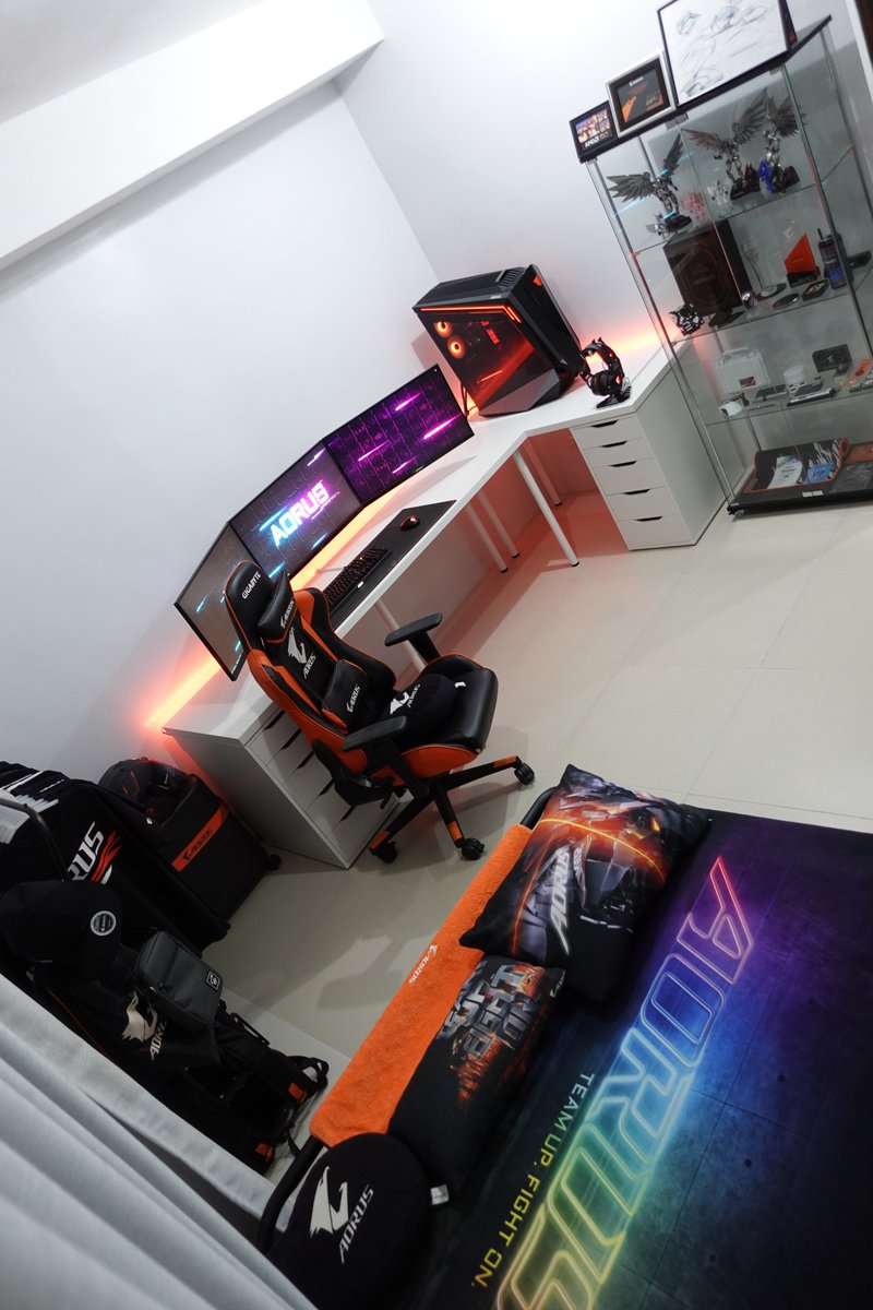 AorusAce's tweet photo. #AORUSSetup Challenge
#GamerSetup 
@AorusOfficial 

AORUS product list in the photo description. https://t.co/VPaOW0GOkM