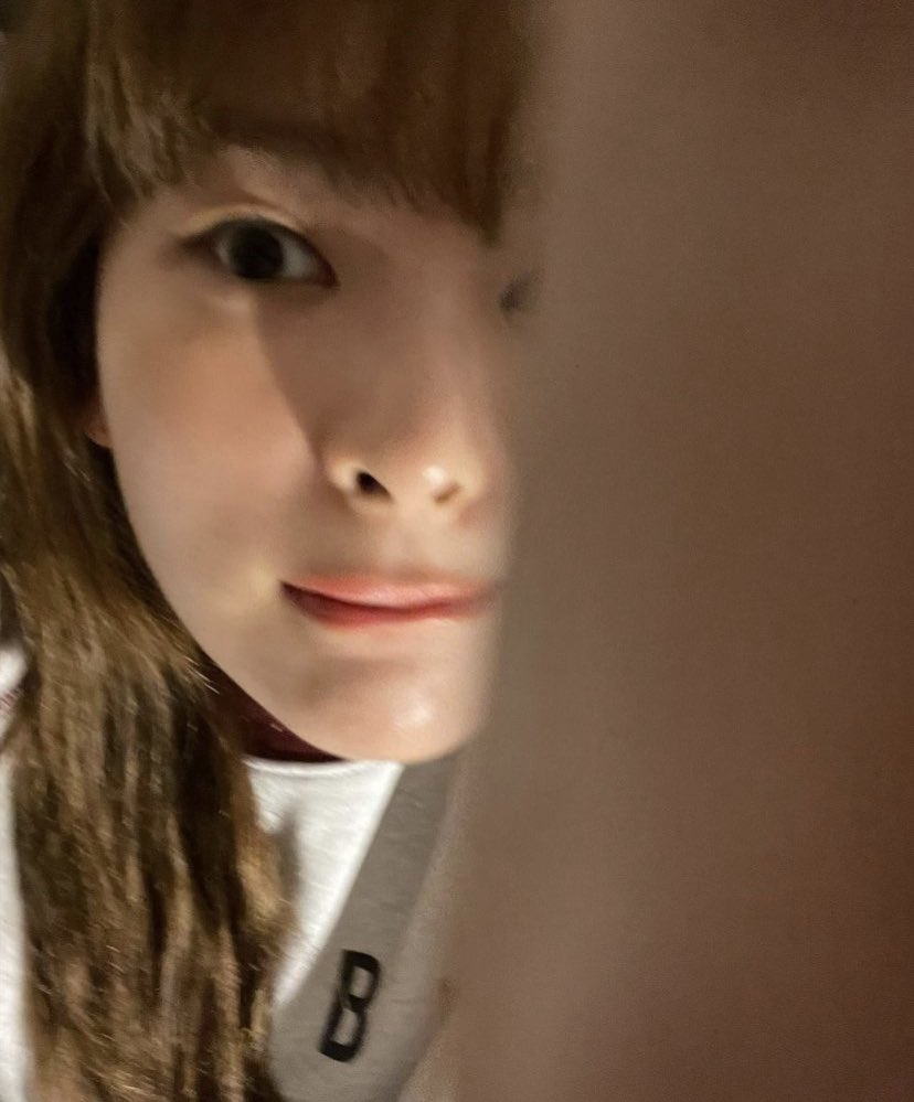 kimjenknee's tweet photo. HELLO SEULGI!! 🥰💛 https://t.co/JiuBvjXOsY