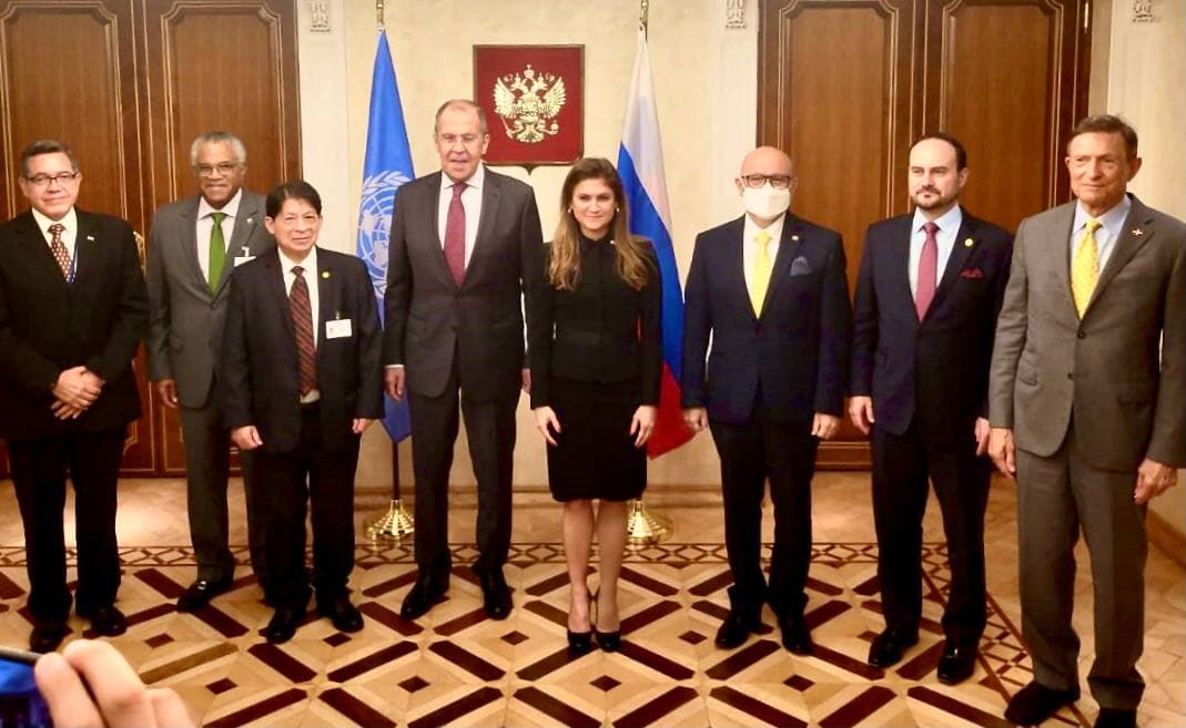 mfa_russia's tweet photo. 🇷🇺🇧🇿🇬🇹🇭🇳🇩🇴🇨🇷🇳🇮🇵🇦🇸🇻 On September 23, Sergey Lavrov held meetings with the foreign Ministers of #Belize, #CostaRica, the #DominicanRepublic, #Guatemala, #Honduras, #Nicaragua, #Panama &amp; #ElSalvador on the sidelines of the #UNGA76.

➡️ More details: https://t.co/J4xdgimP1g https://t.co/EJjemKJTKR