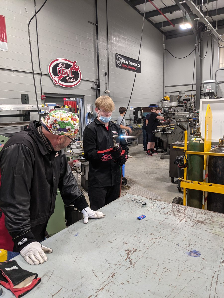 LowellSeniorHS's tweet photo. Check out our first year welding students! They’ve been working in the shop learning how to set a flame on an oxy-fuel torch with Mr. Roach! #RDP #RedDevilTrades https://t.co/XEoPzzlCKu
