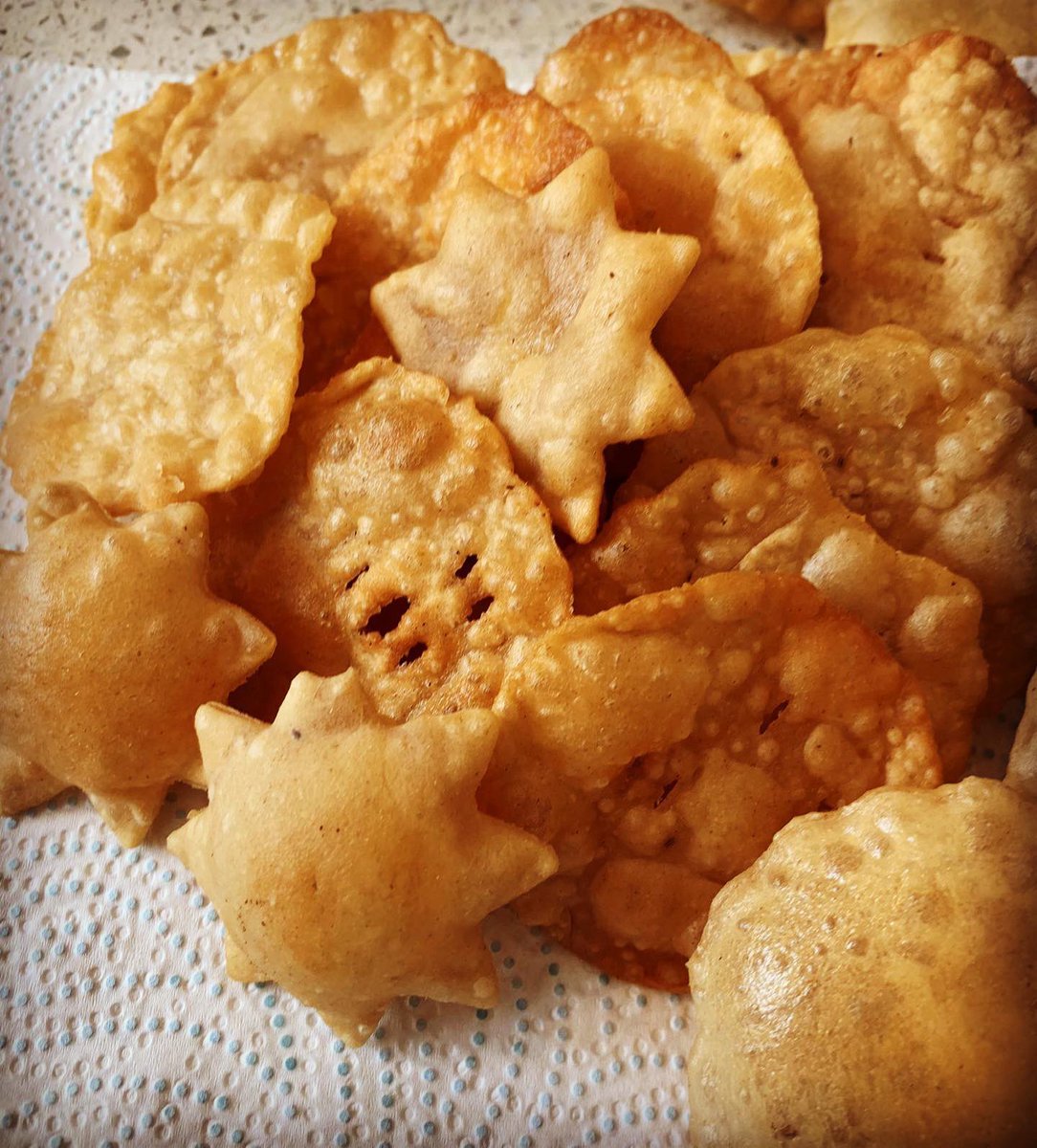 delhish's tweet photo. Handmade puris made with love. 

Open this Friday from 4-9pm. Make a booking at https://t.co/eNfJ09Uy1Z

#vegan #veganlife #vegansofinstagram #instavegan #veganlifestyle #delhishvegankitchen #delhish #indianfood #foodies #indianfoodie #foodstagram #foodphotography #instafood https://t.co/k3tU0wWght