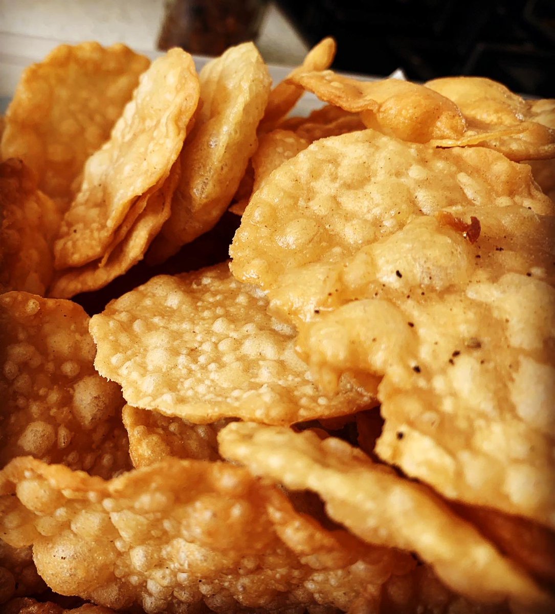 delhish's tweet photo. Handmade puris made with love. 

Open this Friday from 4-9pm. Make a booking at https://t.co/eNfJ09Uy1Z

#vegan #veganlife #vegansofinstagram #instavegan #veganlifestyle #delhishvegankitchen #delhish #indianfood #foodies #indianfoodie #foodstagram #foodphotography #instafood https://t.co/k3tU0wWght