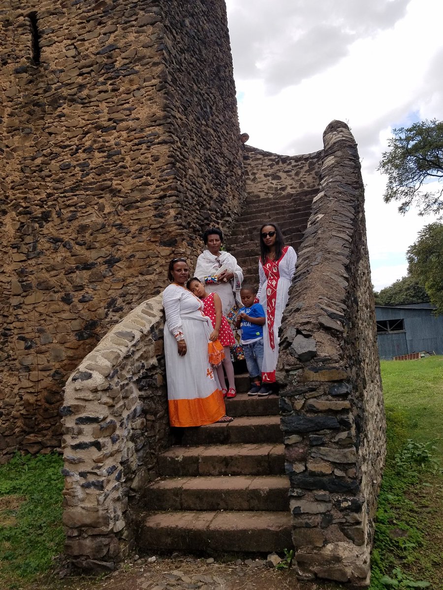 FrehiwotNG's tweet photo. ጉዞን የኋሌት 😄😄 while in #Gondar and #Awassa 💚💛❤️ https://t.co/XexQyQdLw1