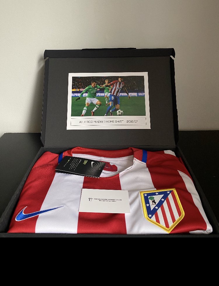 TRJC21's tweet photo. 🚨 🚨 COMPETITION TIME 🚨🚨

If Romelu Lukaku scores first tomorrow afternoon we’ll giveaway a free Random Jersey. 

To enter: 

🔃 Retweet this tweet
🤝 Follow us.

Good luck!

https://t.co/XgAfGjytII 

TRJC https://t.co/tbRNZcP8ht