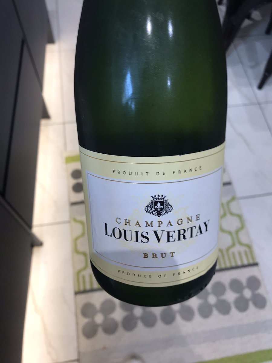 Packing for a night away with the kids vs a night away without them 🎉👍🥂