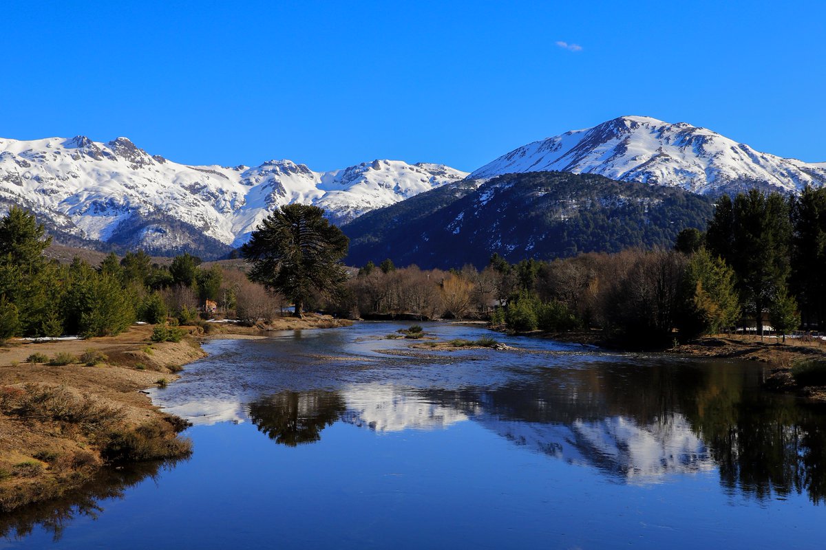 neuquentur's tweet photo. Toda la magia de la naturaleza se despliega es uno de los paraísos neuquinos: Moquehue!! 😍
Lo conocés? 🤔
Es #TiempoDeDisfrutar de estos increíbles paisajes, vení... #NeuquenEsTuDestino! https://t.co/IC2Rr31NE0