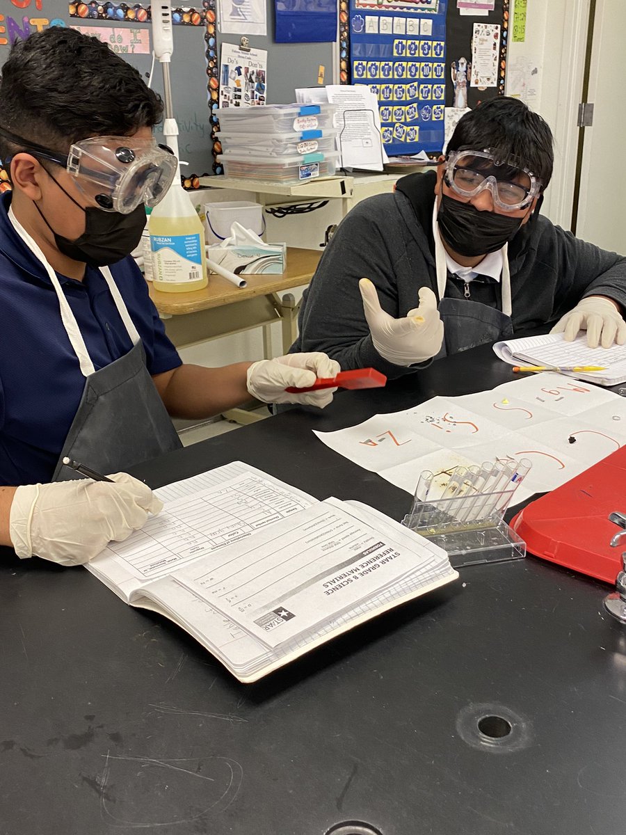 SandraSbonilla's tweet photo. FMS 8th graders getting it done! #thetableofelements #metals #nonmetals #metalloids #splashgoggles #labcoats #gloves #safetyfirst @Fabens_Middle @MMontes_FMS @Whiskers_FMS https://t.co/dd1wH6C4Z6