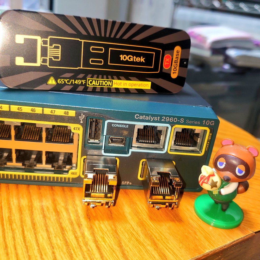 sunagawahiroyuk's tweet photo. #CISCO #Catalyst WS-2960S-48TD-L と SFP+ #10G RJ45 モジュール。とりあえず #VMware と #ReadyNAS を10G化する。借金やローンは組んでない。 #たぬきち https://t.co/dSHKICtAyr