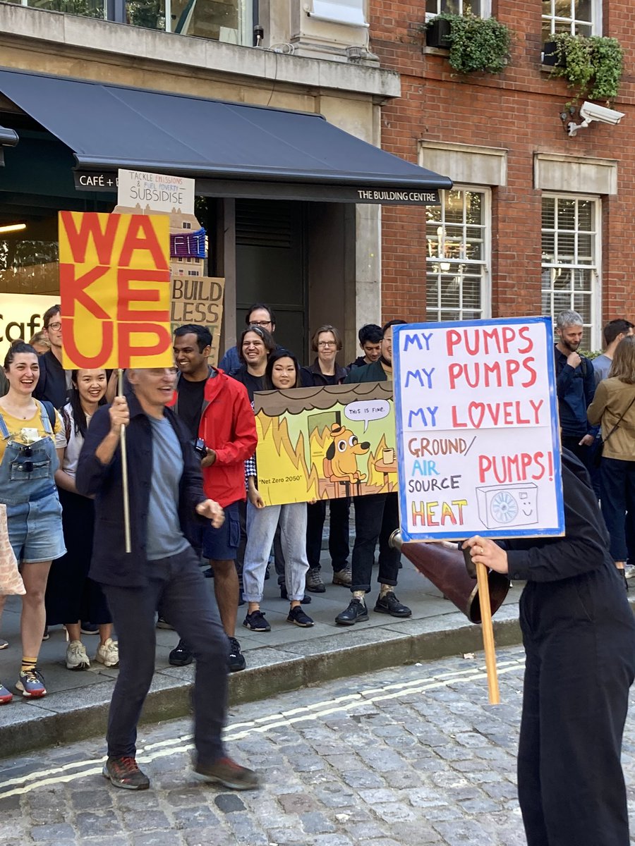bobby_jewell's tweet photo. Fantastic climate march this morning with @ArchitectsCAN @archdeclare for @Fridays4future. @KatAScott winning best sign award for Ground source pumps/ Fergie reference https://t.co/FWzOqDdW6n