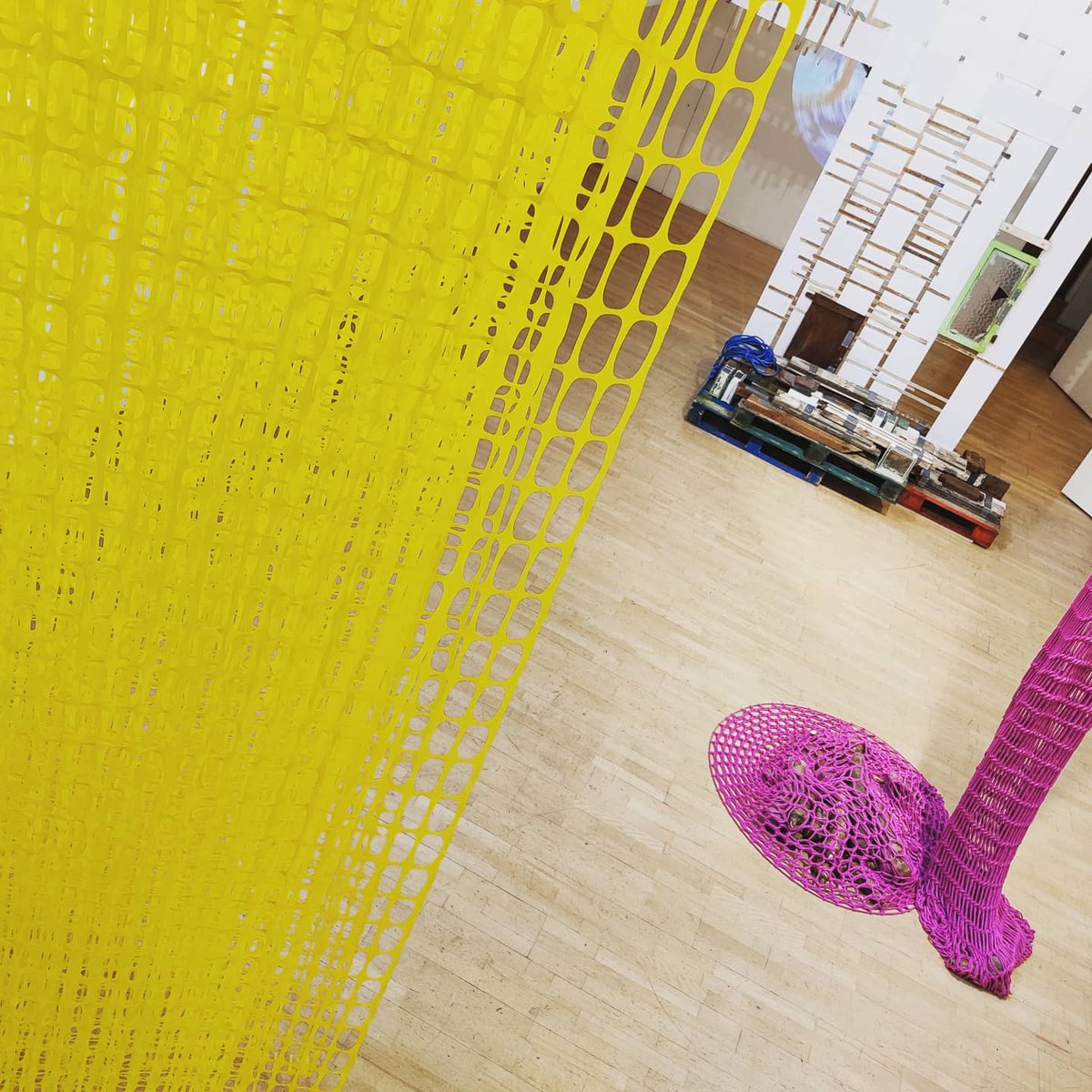 Linda Simon tweet media