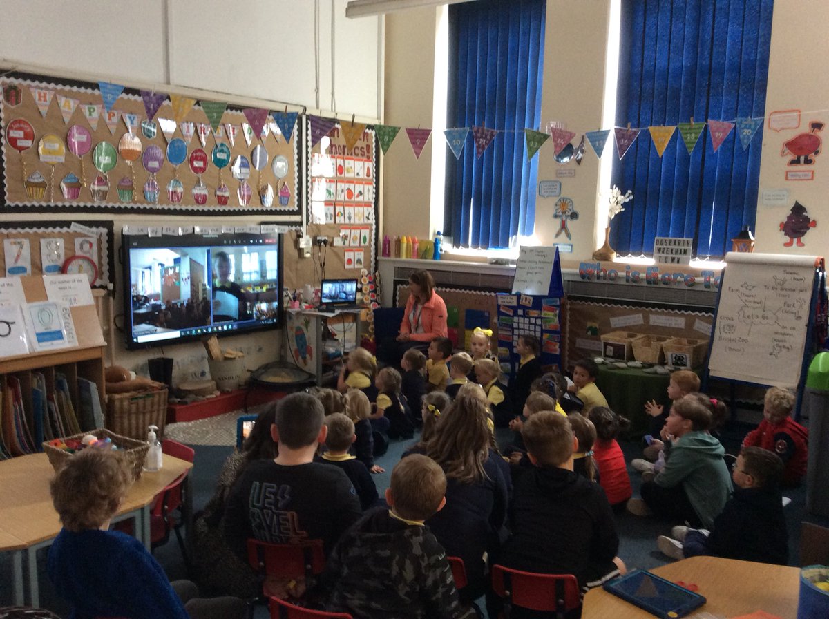 Dosbarth Cardiff City tweet media