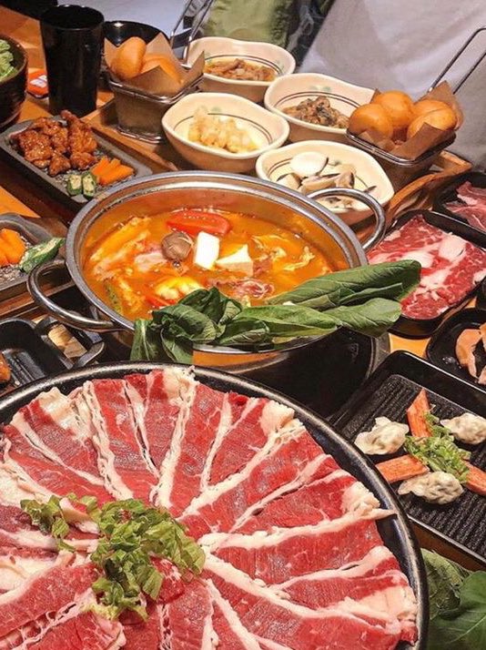 pi_arrrrr's tweet photo. Shabu and I-tim 🥱🍲🍨💕✨

w/@Nicha_Meily @_Chitada 
ขอบคุณสำหรับไอติมนะคับ@Kin_n01 https://t.co/Ikd5NkaYaL