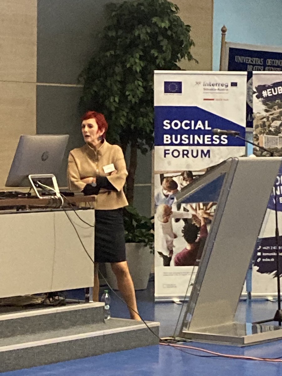 SakuraManon's tweet photo. Klaudia Friedl @seedhub_ social business forum - how to redefine care at home: Pflege Service Burgenland #socialinnovation #socialentrepreneurship https://t.co/IChUxmxLOc