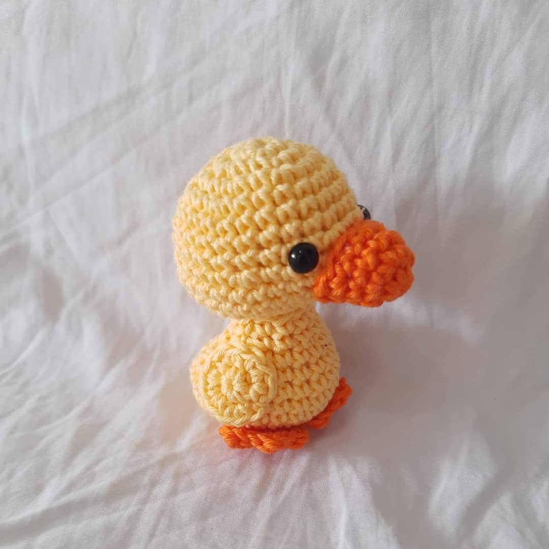 MyAmiguru's tweet photo. Lá vem o pato, patati patacolá🦆🦆
Tenho postado muito bichinhos por aqui e o de hoje é pra quem ama um patinho💛💛
Pra saber mais sobre esse pitico, confere no nossa insta: https://t.co/YJh0xuqoHJ https://t.co/x1nxhSQv70