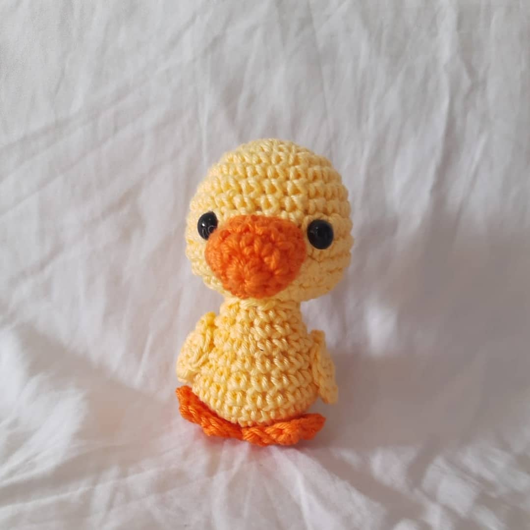 MyAmiguru's tweet photo. Lá vem o pato, patati patacolá🦆🦆
Tenho postado muito bichinhos por aqui e o de hoje é pra quem ama um patinho💛💛
Pra saber mais sobre esse pitico, confere no nossa insta: https://t.co/YJh0xuqoHJ https://t.co/x1nxhSQv70