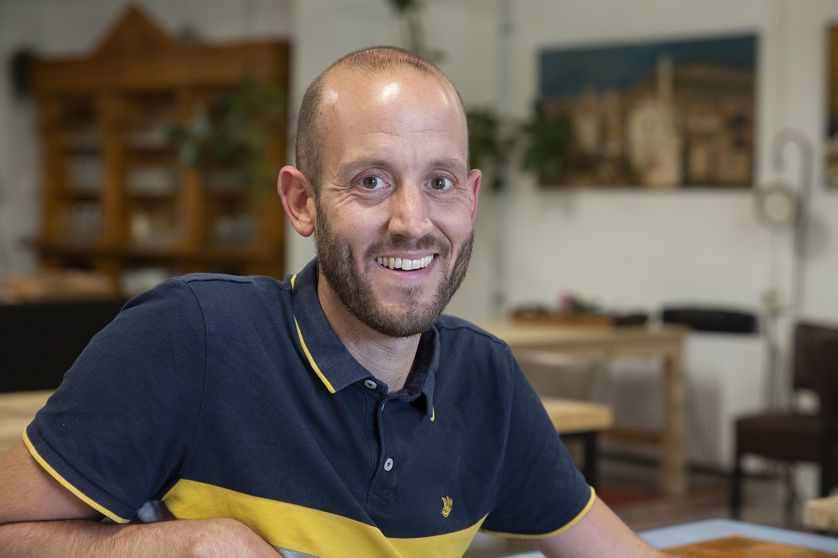 RibwNR's tweet photo. Ben je toe aan een nieuwe #uitdaging en nieuwsgierig wat de RIBW Nijmegen en Rivierenland je te bieden heeft? Klik op de onderstaande link voor onze vacatures en meer informatie. Heb je vragen? Stuur ons gerust een berichtje! #werkenbijdeRIBW #GGZ

https://t.co/4Etn4zrtnE https://t.co/UA8DhJNjrY